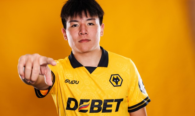 世界杯高清直播-博主：英超官网冬窗转会列表，徐彬加盟狼队和租借巴恩斯利未列入