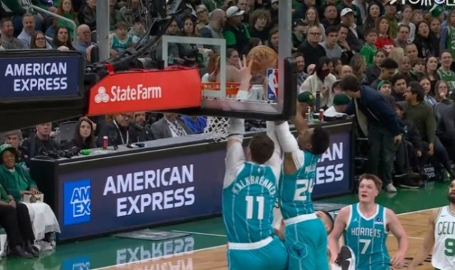 世界杯官方入口-抢着吃饼！克尼佩尔抛传米勒与卡尔克布伦纳同时起跳完成空接得分