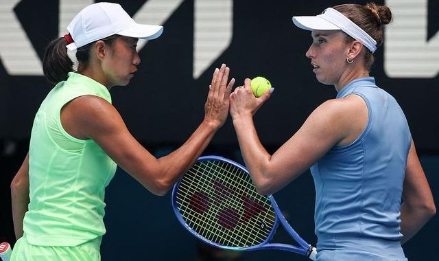 帅极了！37岁张帅斩获澳网女双冠军，收获生涯大满贯第三冠